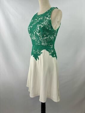 Moulinette Soeurs Anthropologie Dress White Green 2 Lace Accent Sleeveless